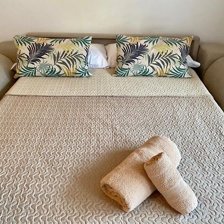 شقة Studio With Access To The Garden. Open Pool. Beach Very Close. Wifi & Netflix Free بينالماذينا المظهر الخارجي الصورة