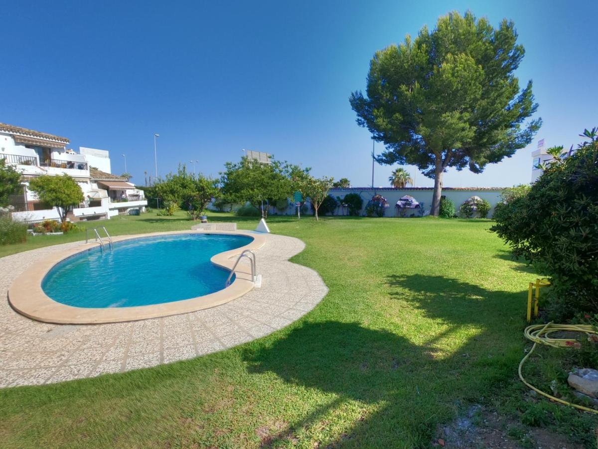 شقة Studio With Access To The Garden. Open Pool. Beach Very Close. Wifi & Netflix Free بينالماذينا المظهر الخارجي الصورة