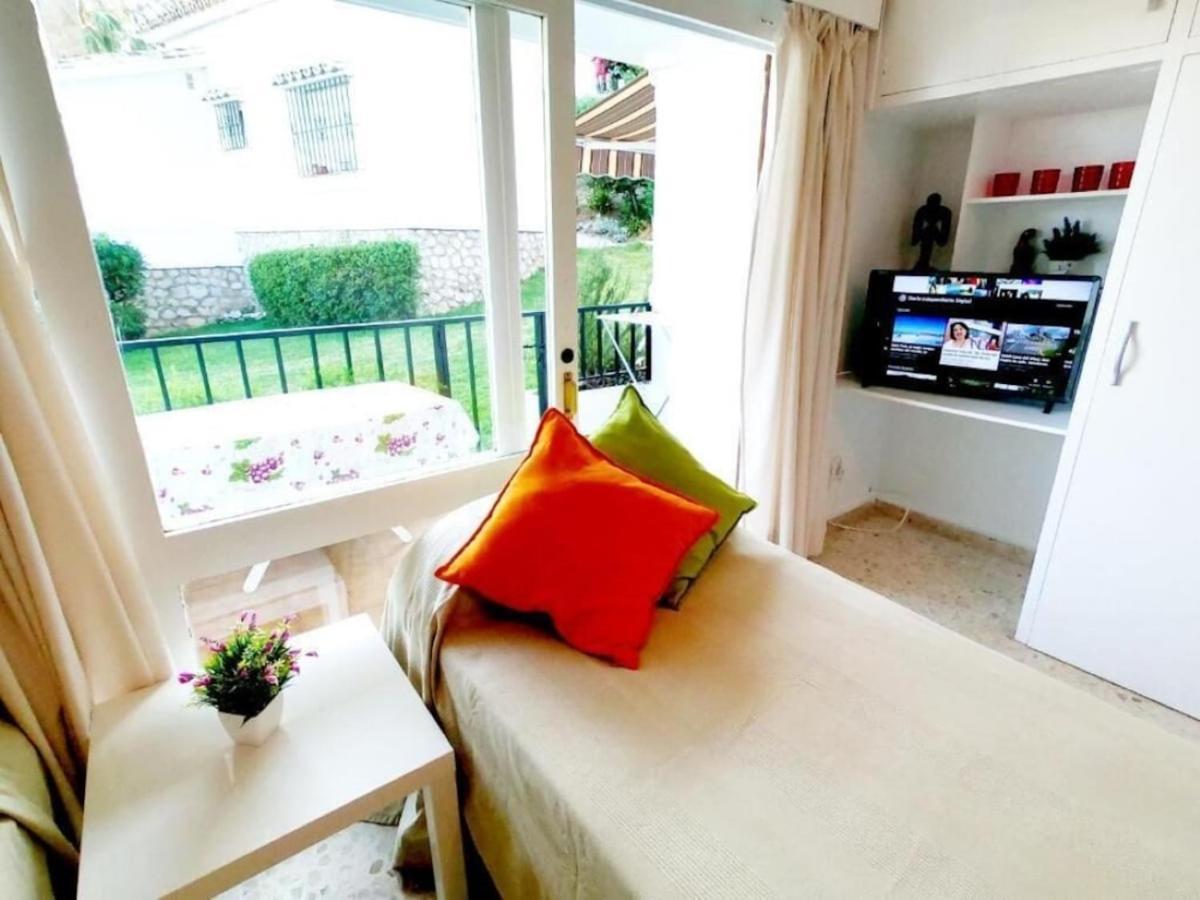 شقة Studio With Access To The Garden. Open Pool. Beach Very Close. Wifi & Netflix Free بينالماذينا المظهر الخارجي الصورة
