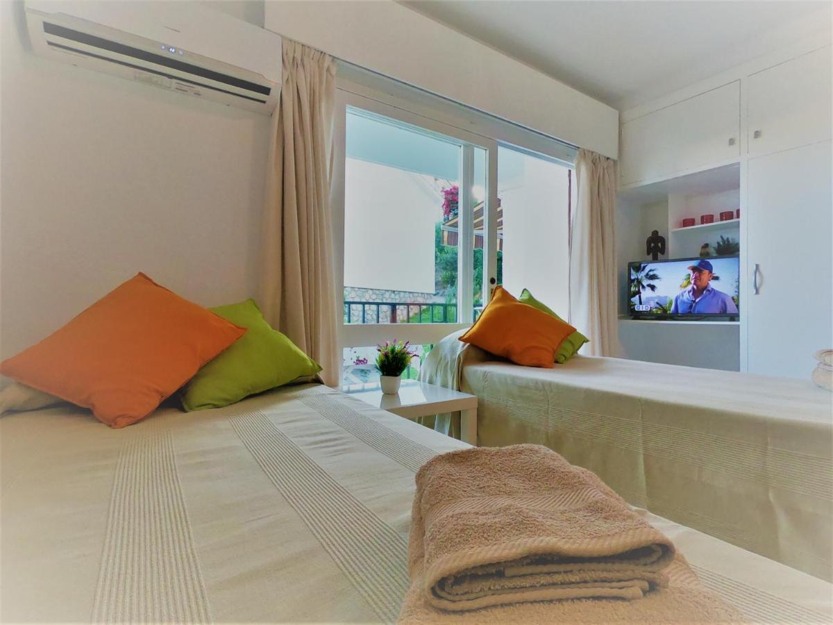شقة Studio With Access To The Garden. Open Pool. Beach Very Close. Wifi & Netflix Free بينالماذينا المظهر الخارجي الصورة