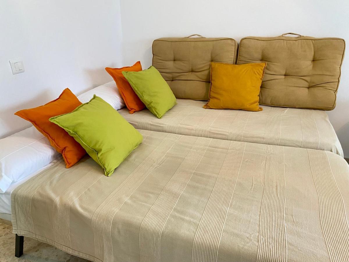 شقة Studio With Access To The Garden. Open Pool. Beach Very Close. Wifi & Netflix Free بينالماذينا المظهر الخارجي الصورة